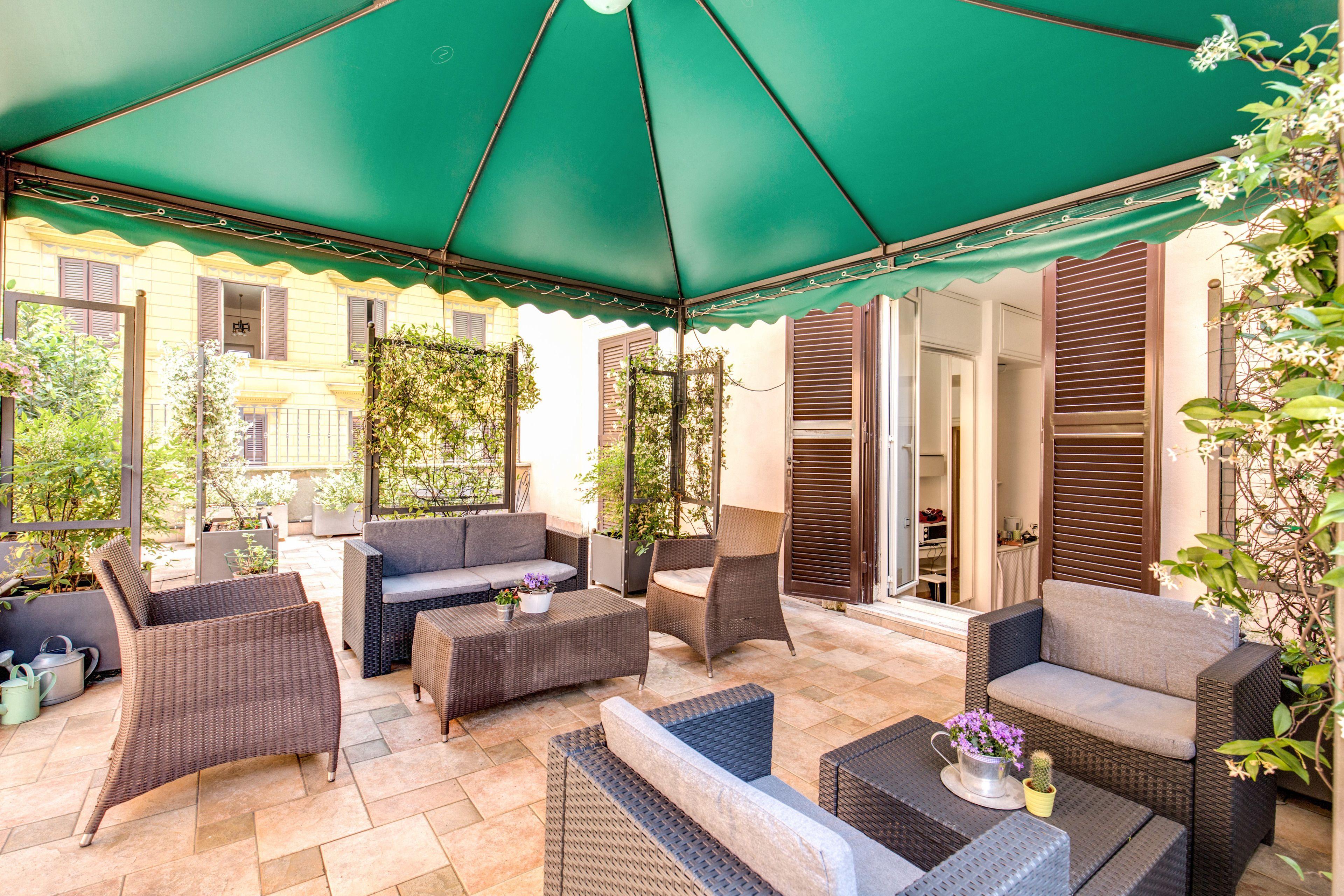 Manin Suites Lt — Foto 1
